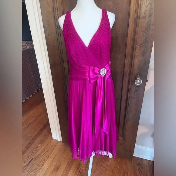 Tadashi Shoji Pink Silk Midi Sleeveless Dress Women Size L, 10 - Picture 1 of 5